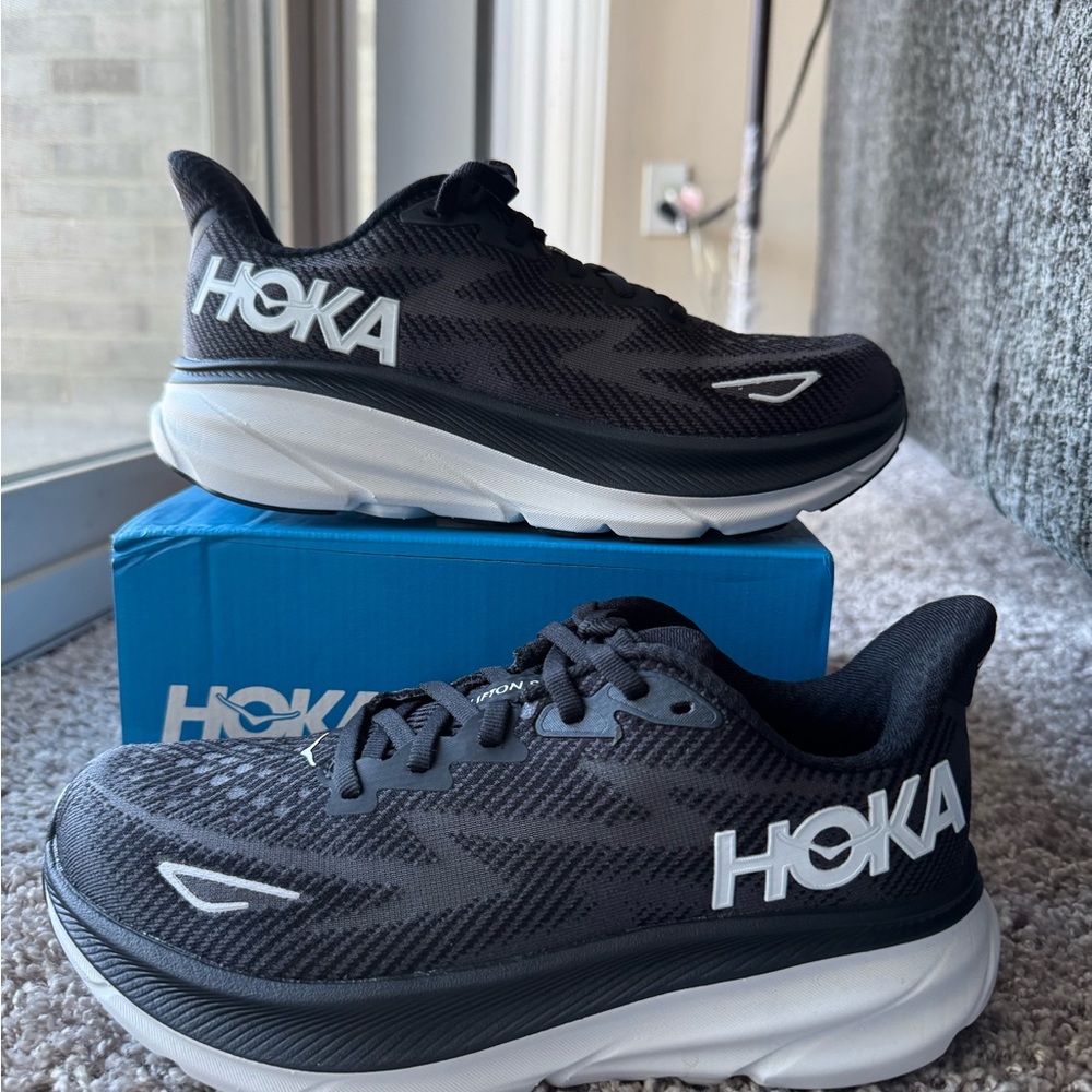 Hoka Clifton 9 Black White Women’s Size 6.5 1127896-BWHT